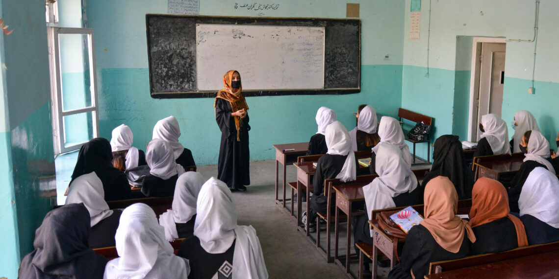Amnesty International: Taliban’s Ban on Girls’ Education Has no Justification