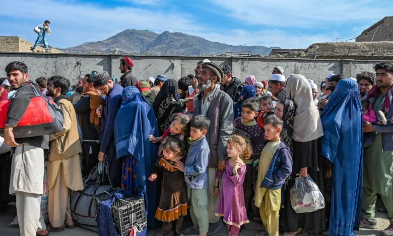 Afghan Women Expelled from Pakistan: Activists Warn of Gender Apartheid Awaiting Them