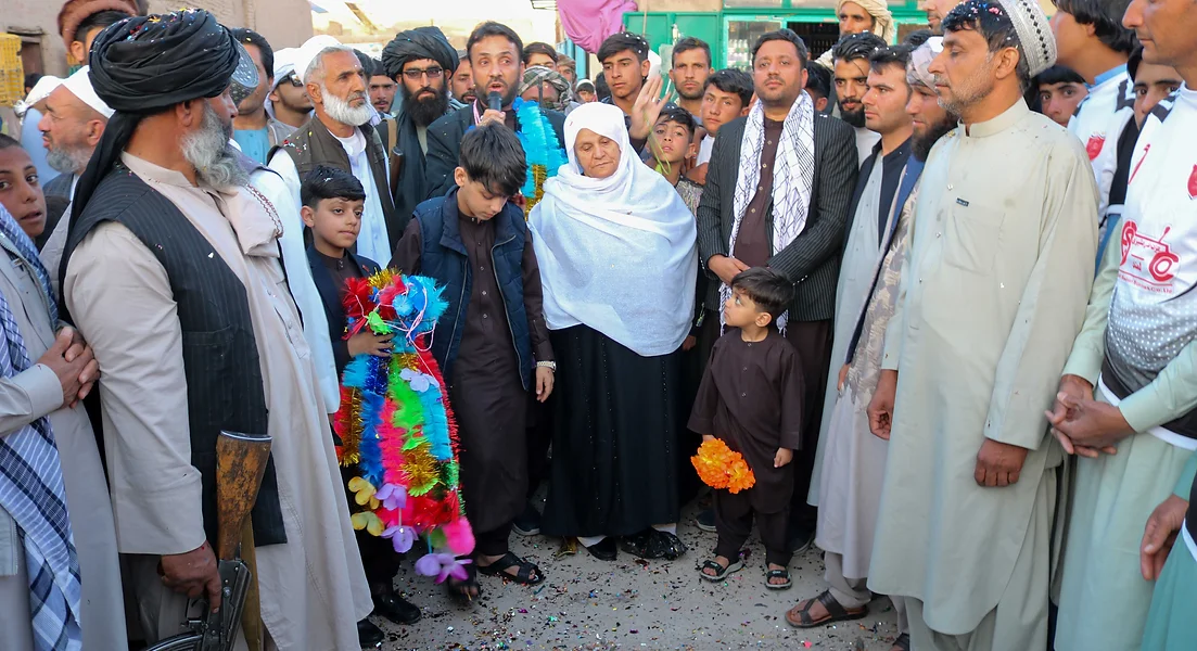 A Woman Revitalized the Streets of Her Hometown by Selling Her Gold