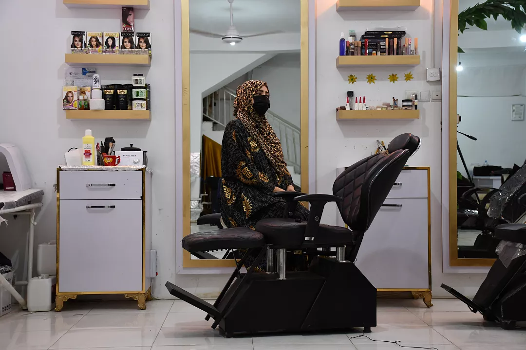 Underground Beauty Salons: The Last Stronghold of Afghan Women Is Collapsing
