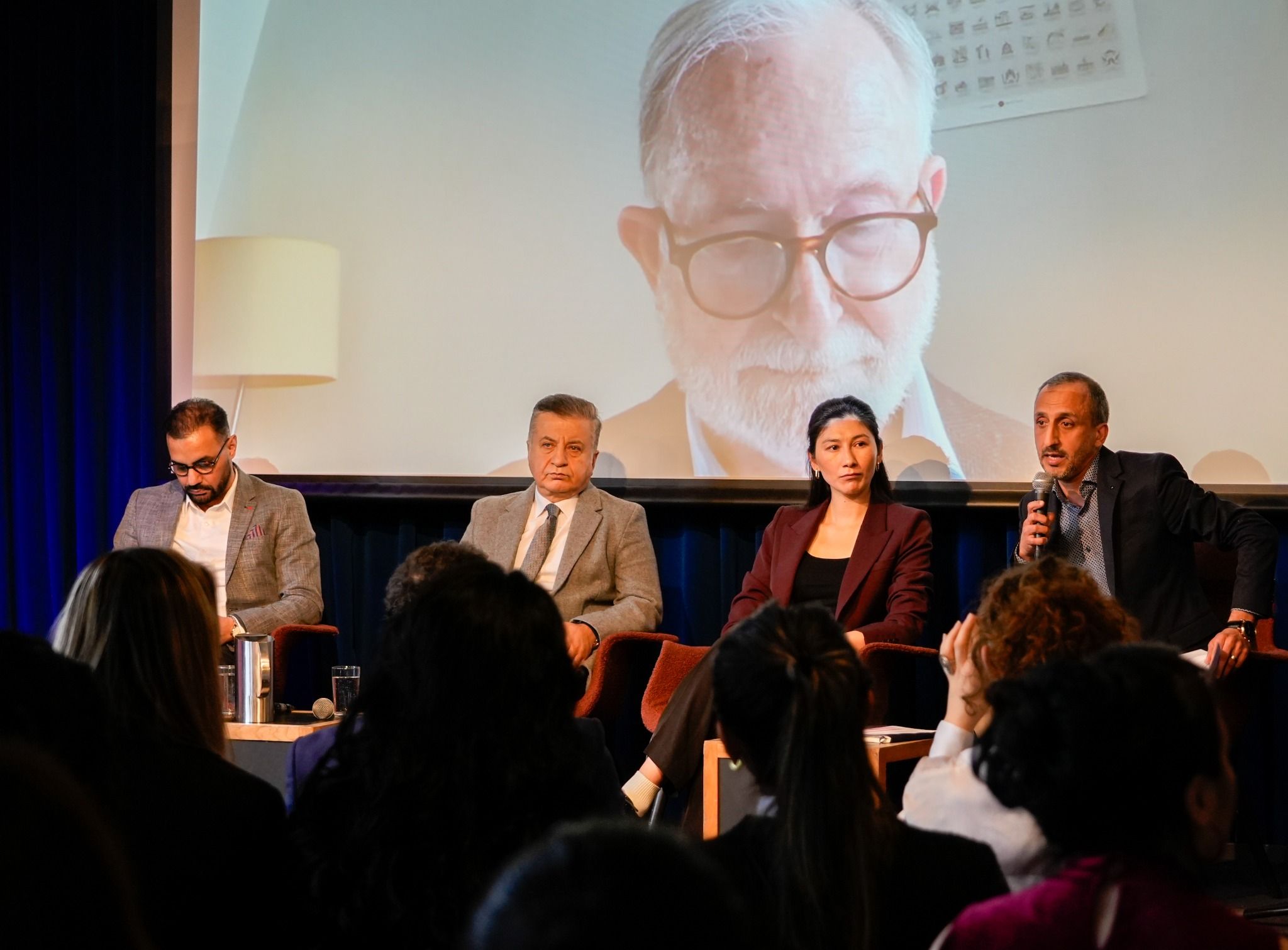 International Experts Urge Legal Action Against Gender Apartheid in Afghanistan