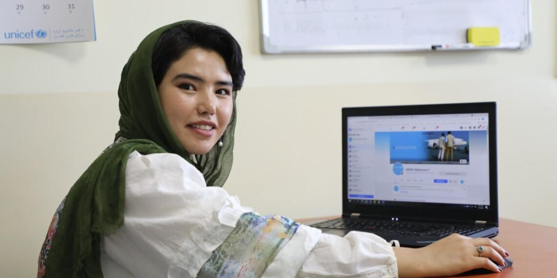 Gender Pay Gap Persists: Women Earn 20% Less Than Men Worldwide